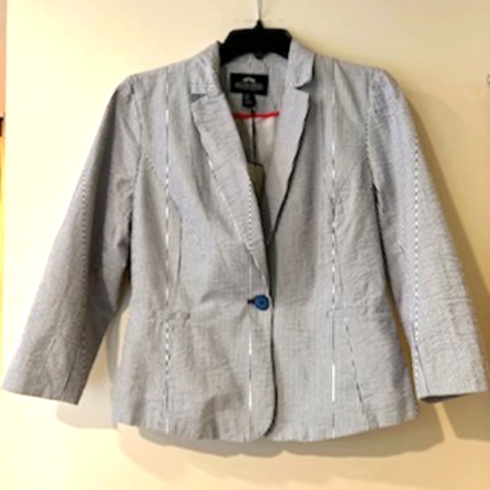BRITISH KHAKI BLUE WHITE STRIPE SEERSUCKER COTTON BLAZER NWT SIZE MEDIUM - Picture 1 of 16